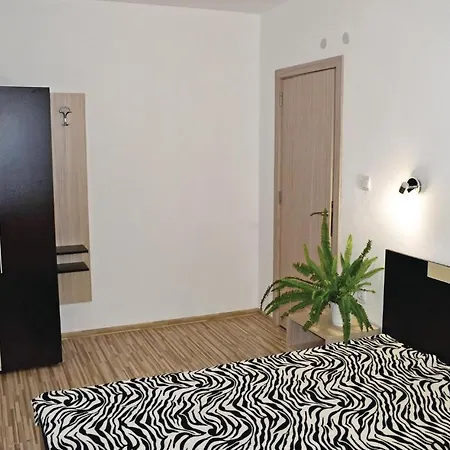 Сasa de vacaciones Four-bedroom Holiday In Village Velika